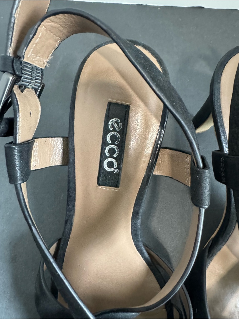 Ecco Black Leather Strappy Heeled Sandals. EU 37 - Picture 9 of 11